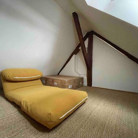 Logement Centre Ville 1 A 4 Chambres Alençon المظهر الخارجي الصورة