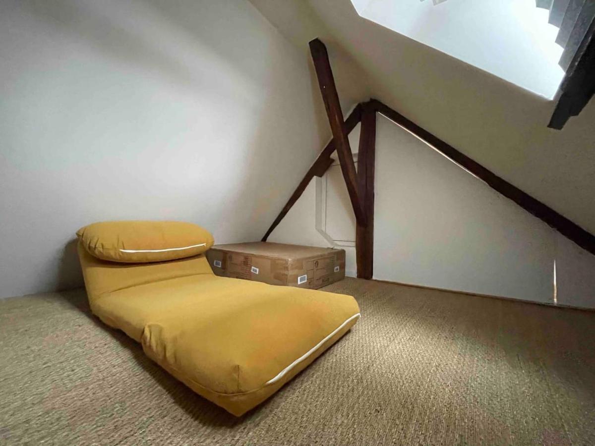 Logement Centre Ville 1 A 4 Chambres Alençon المظهر الخارجي الصورة